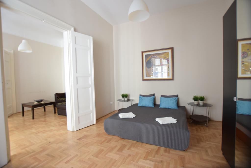 Standard Apartment by Hi5 - Múzeum 5 Budapest Exterior foto